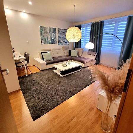 Apartment Banska - City Centre & Private Parking Банска бистрица Екстериор снимка
