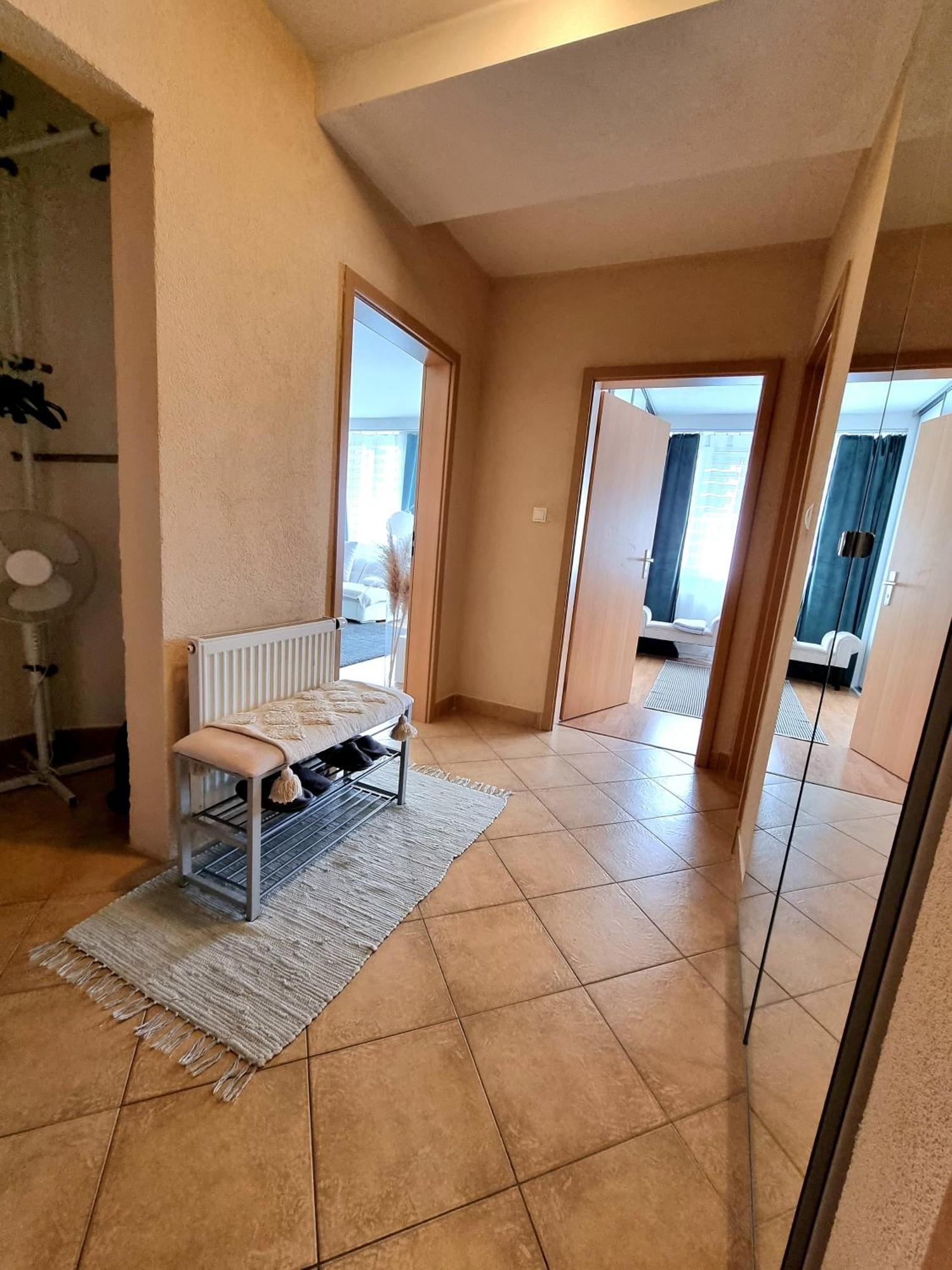 Apartment Banska - City Centre & Private Parking Банска бистрица Екстериор снимка